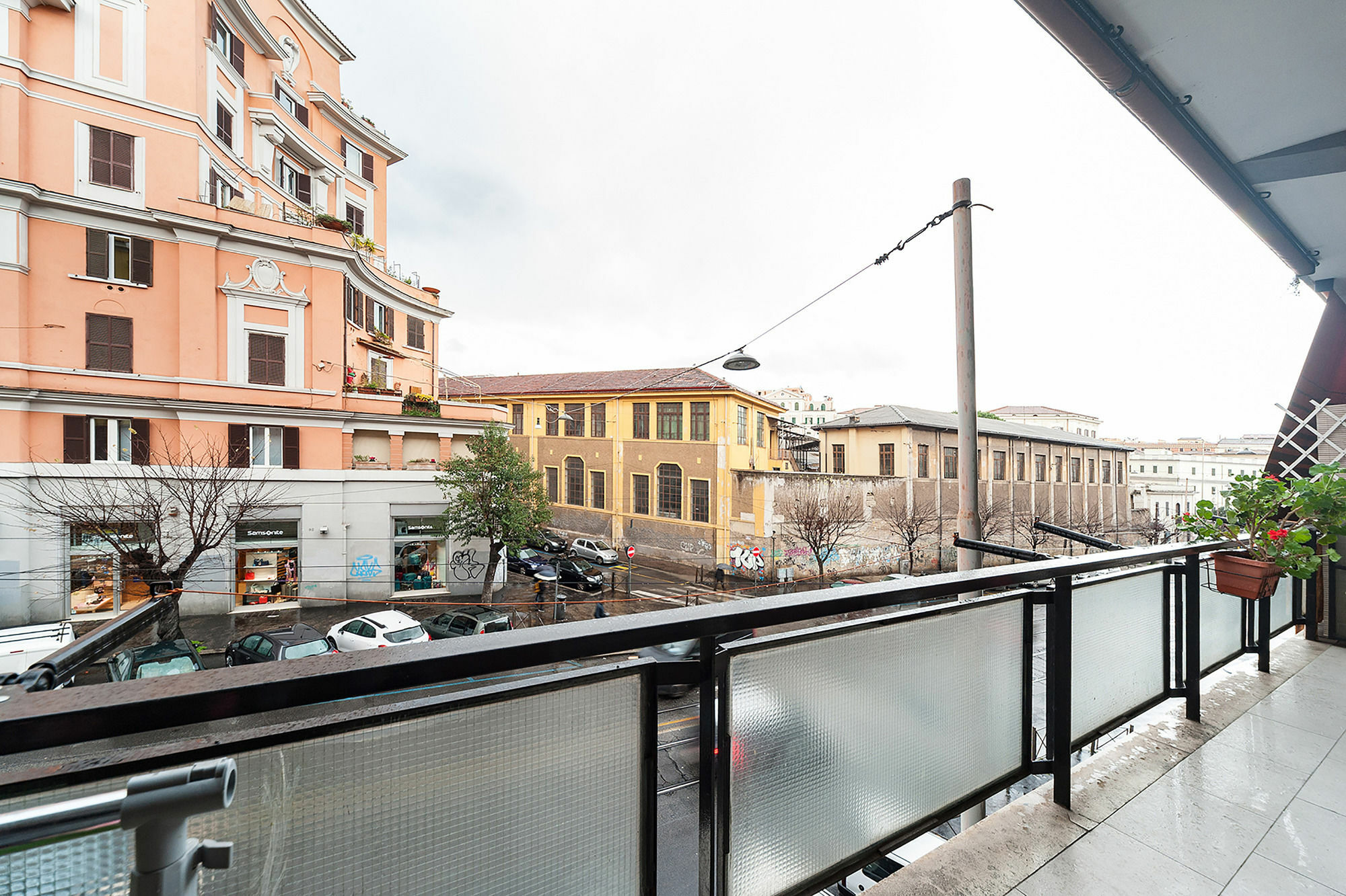 Gasthof Hosting Flats *